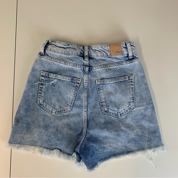 Zara Women’s High Rise Rigid Denim Cut Off Button Fly Jean Shorts Size 2 - Picture 2 of 8